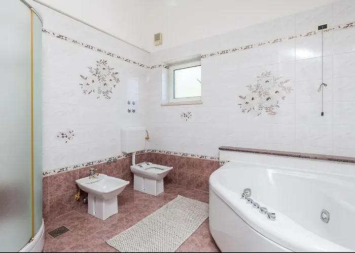 Pet Friendly In Matulji With Sauna Nyaraló Abbázia